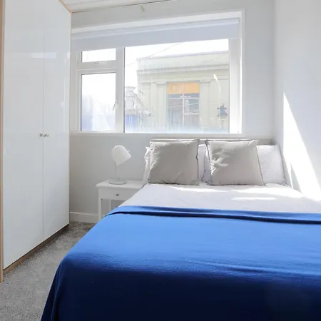 2 Bed Centre * Dublin