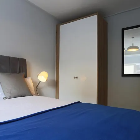 2 Bed Centre * Dublin